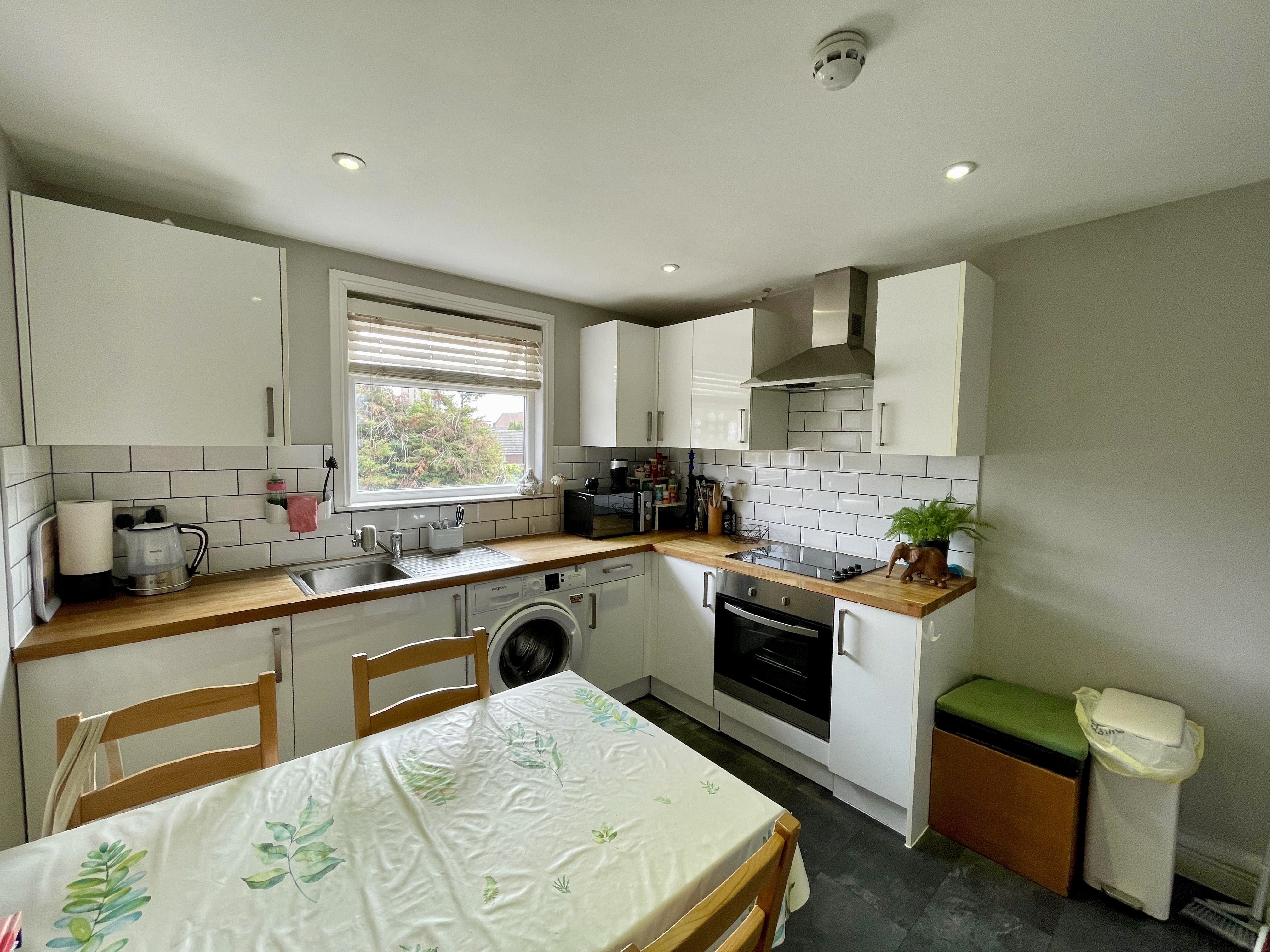 Flat Clarendon Road in Greater London
