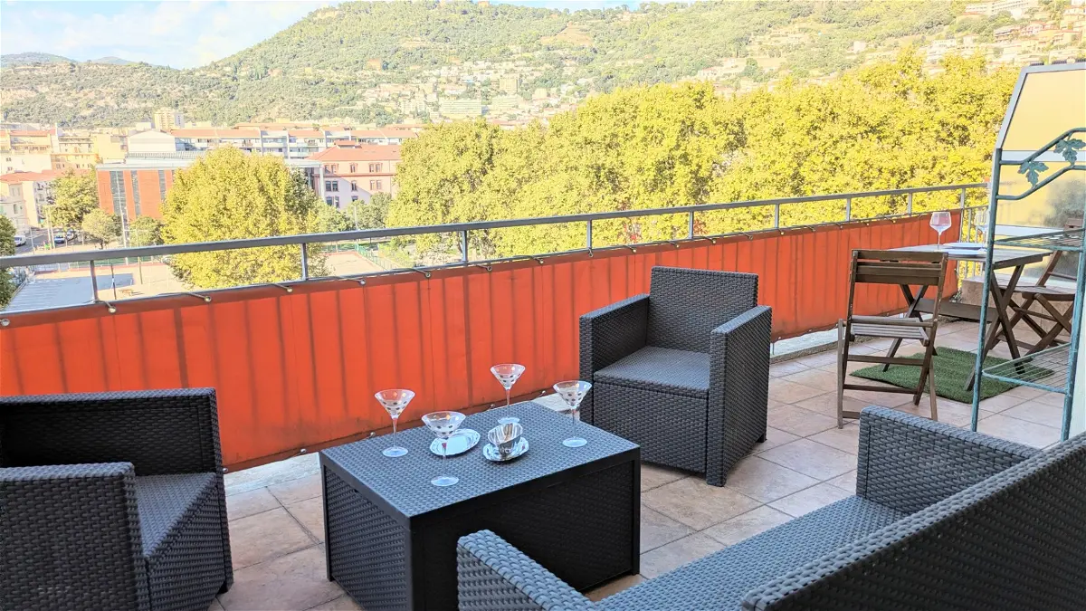 Appartement Avenue des Diables Bleus à Nice