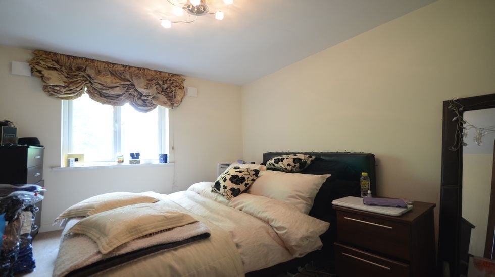 Flat Grenfell Road in Maidenhead