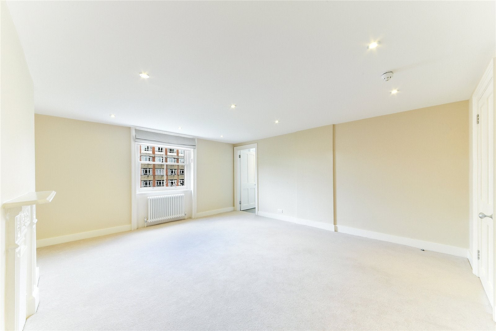 Flat Bedford Place in Greater London