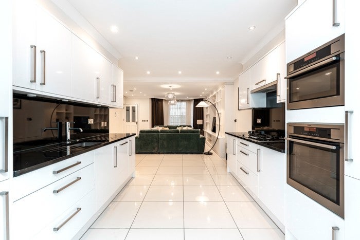 House Scarsdale Villas in Greater London