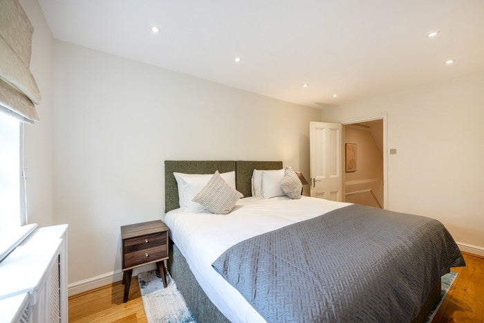 House Scarsdale Villas in Greater London