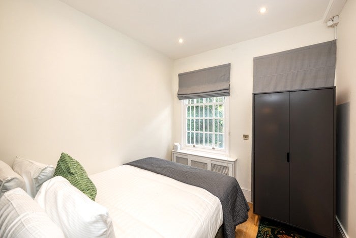 House Scarsdale Villas in Greater London