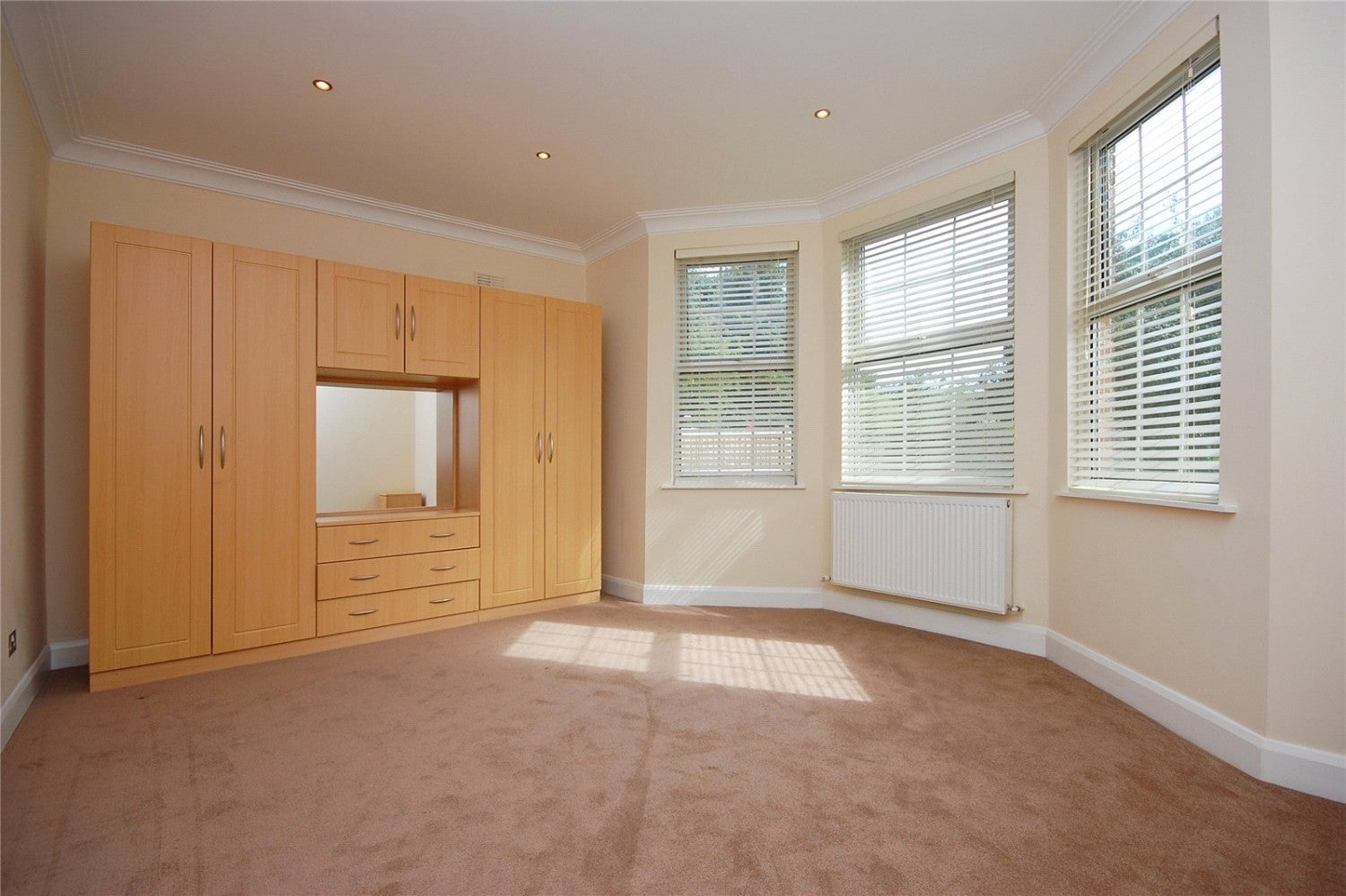 Flat Dartmouth Road in Greater London
