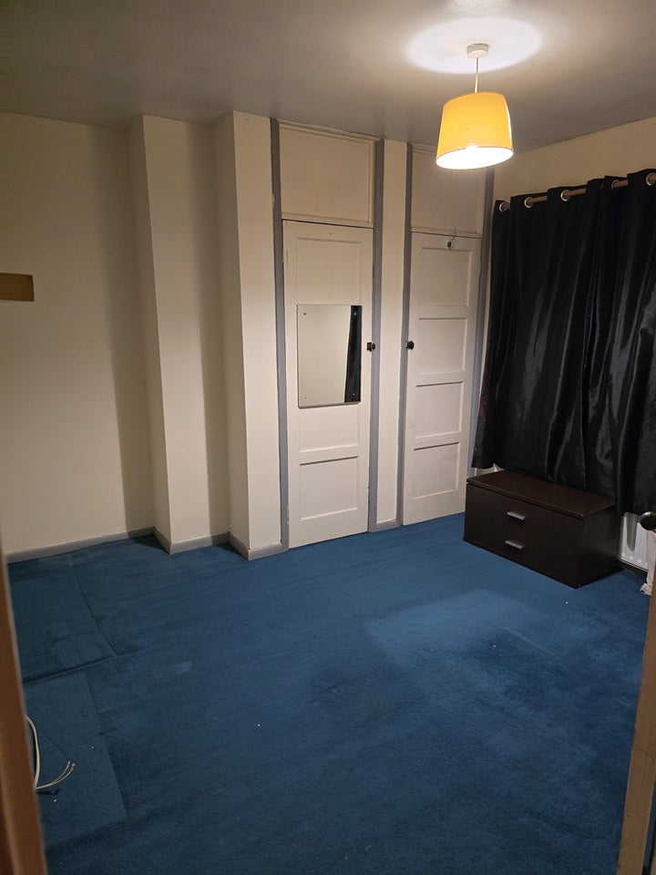 Room Tilling Crescent in Tylers Green