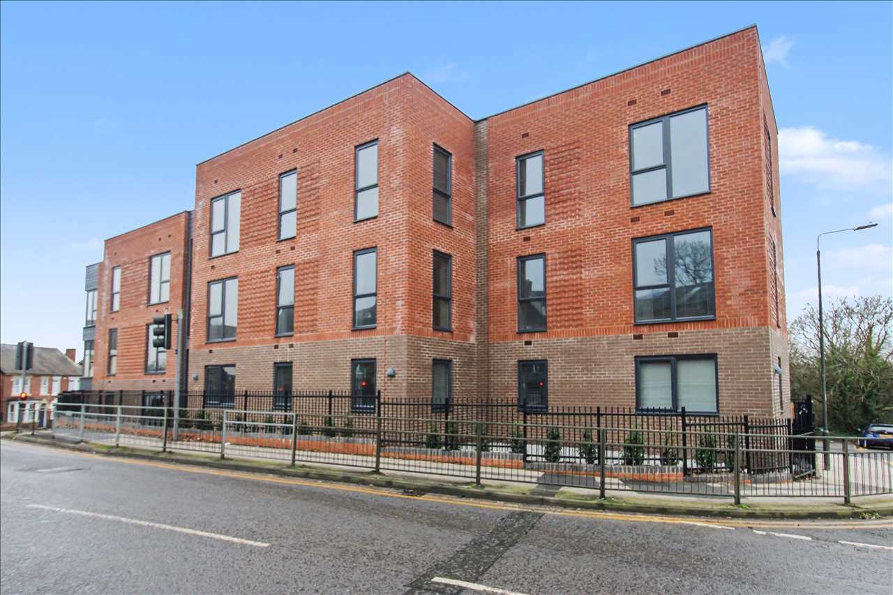 Flat Kelham Way in Eastwood