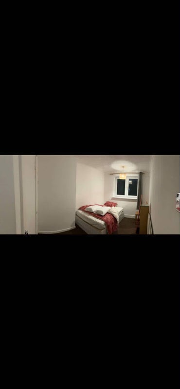 Room Cambridge Heath Road in Greater London