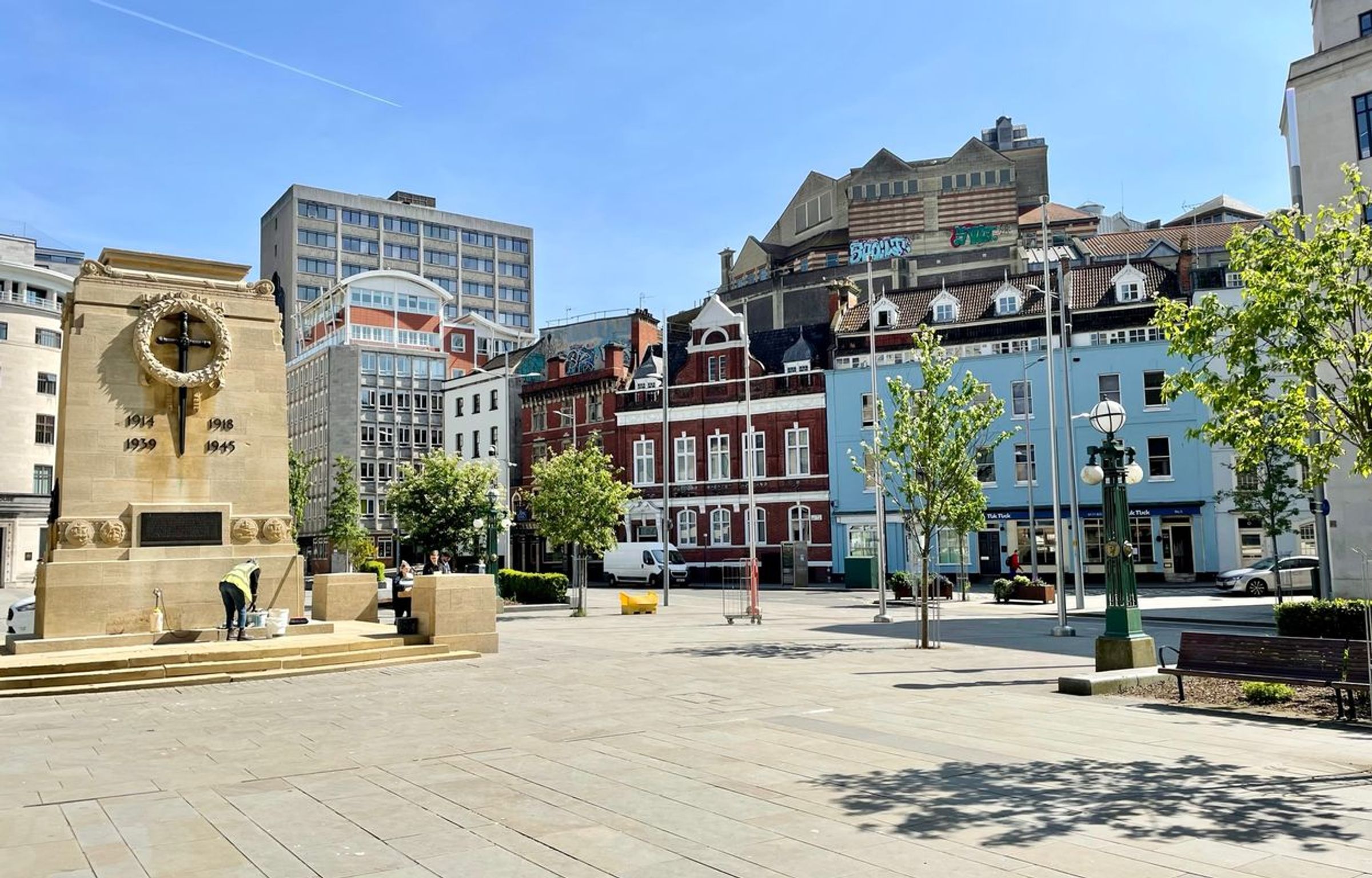 Flat Marsh Street in Bristol