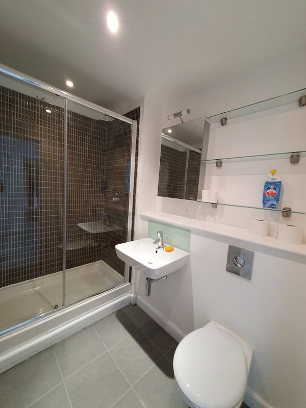 Flat Hereford Road in Greater London