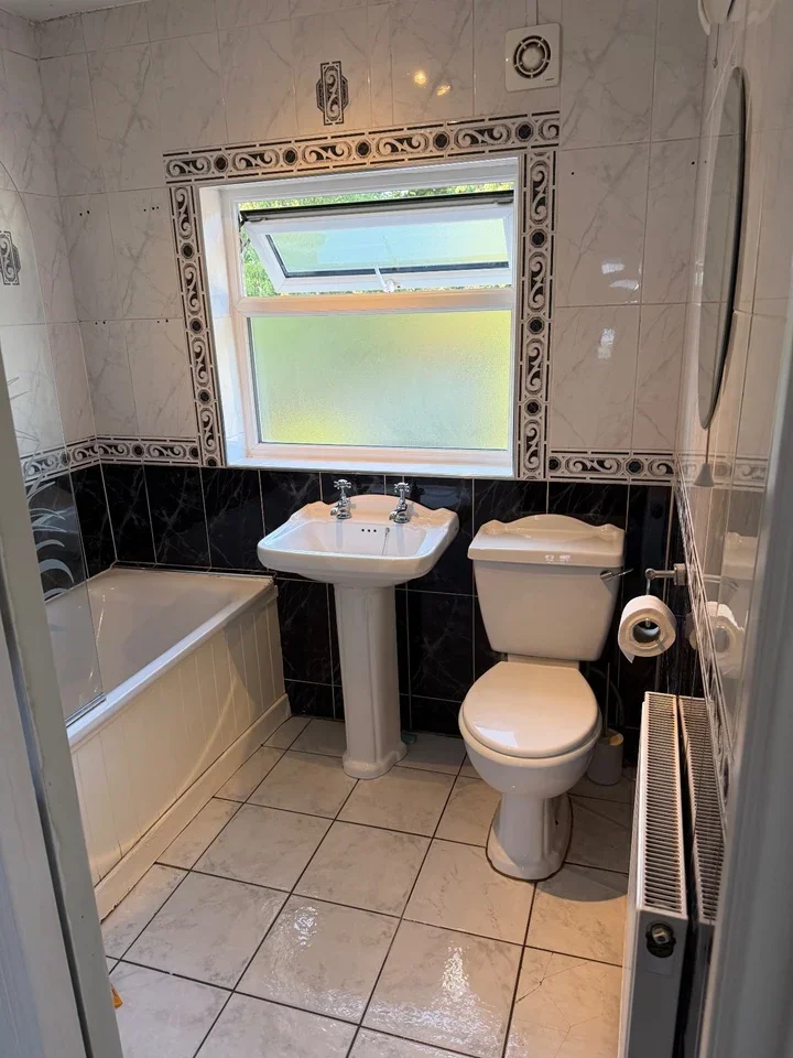 Room Alpha Road in Greater London