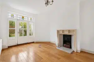 House Pitshanger Lane in Greater London