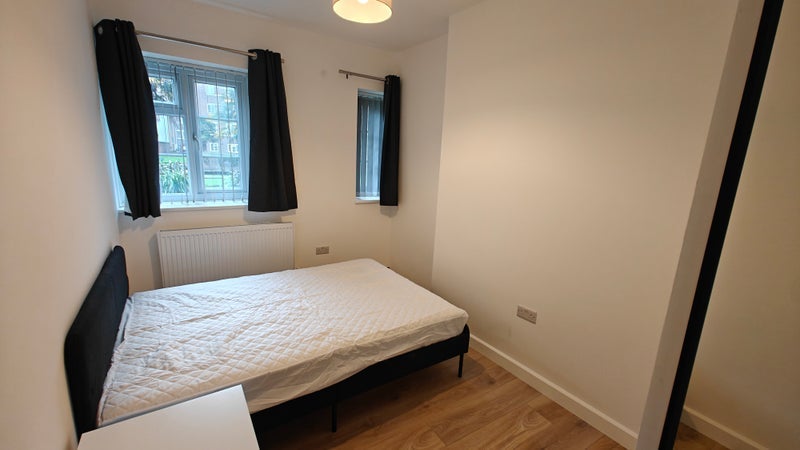 Room Aske Street in Greater London