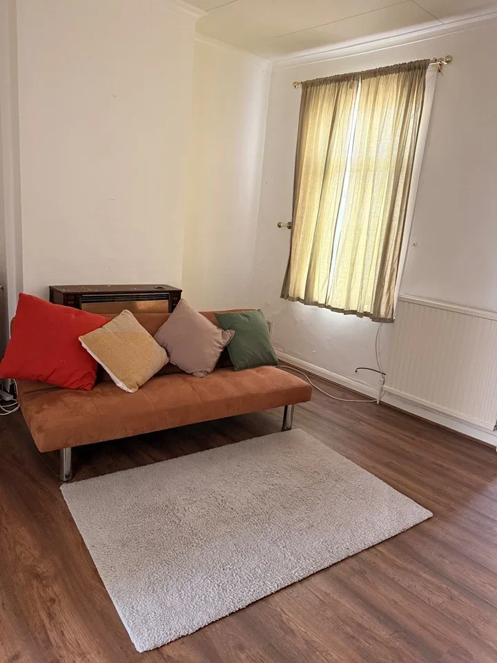 Room Portland Road in Gillingham