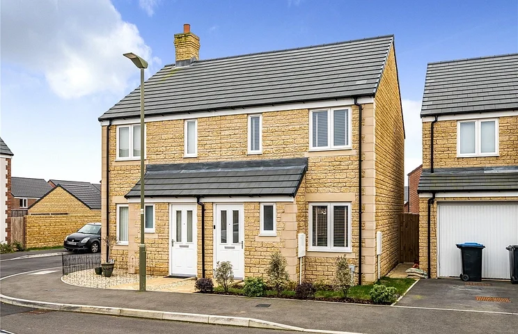 House Olley Crescent in West Oxfordshire