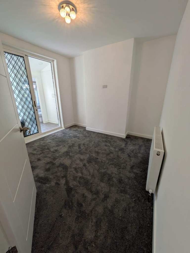 House Egerton Road in Greater London