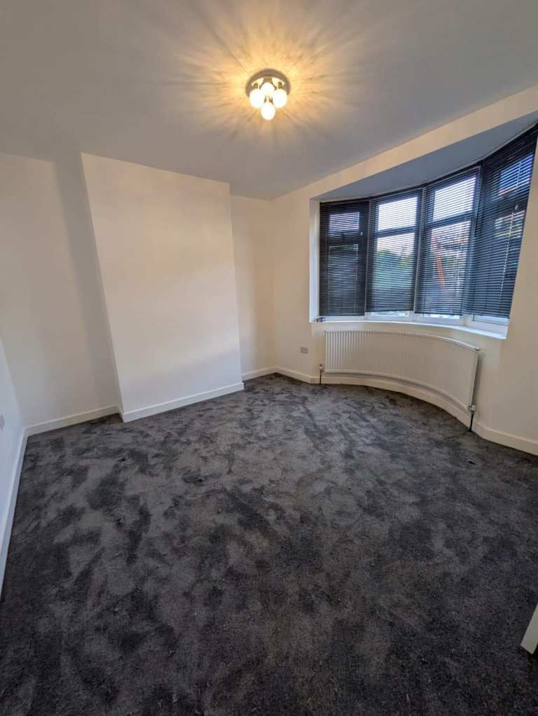 House Egerton Road in Greater London
