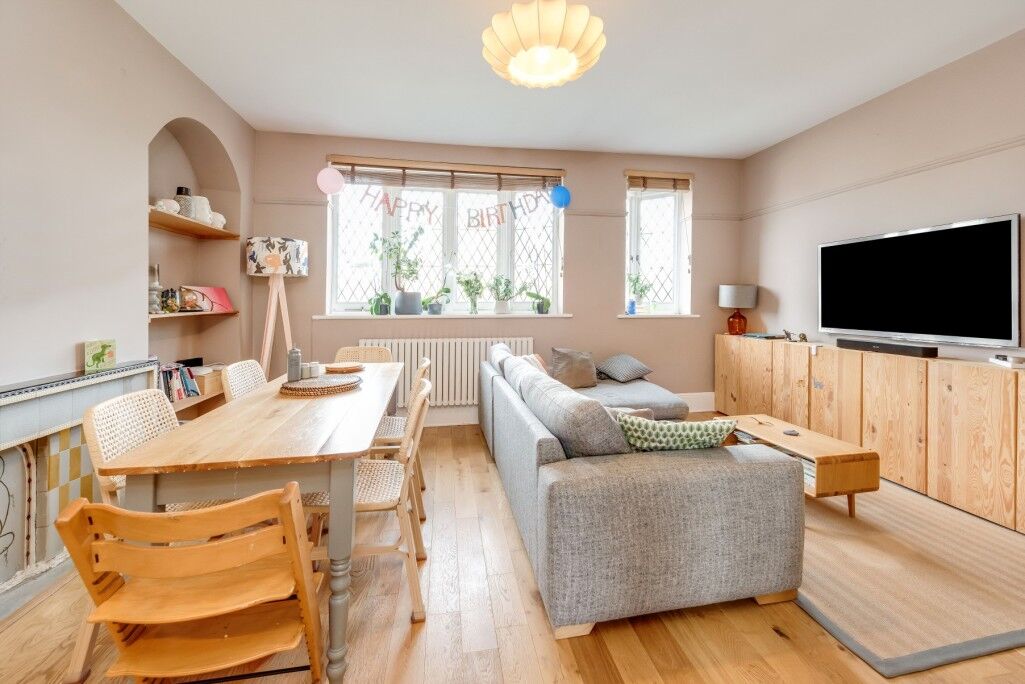 Flat Hornsey Lane Gardens in Greater London