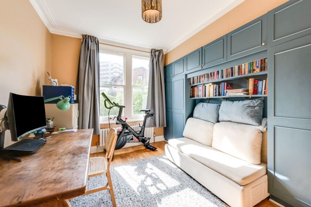 Flat Hornsey Lane Gardens in Greater London