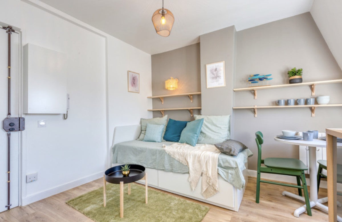 Flat Rue Claude-Rodier in Paris