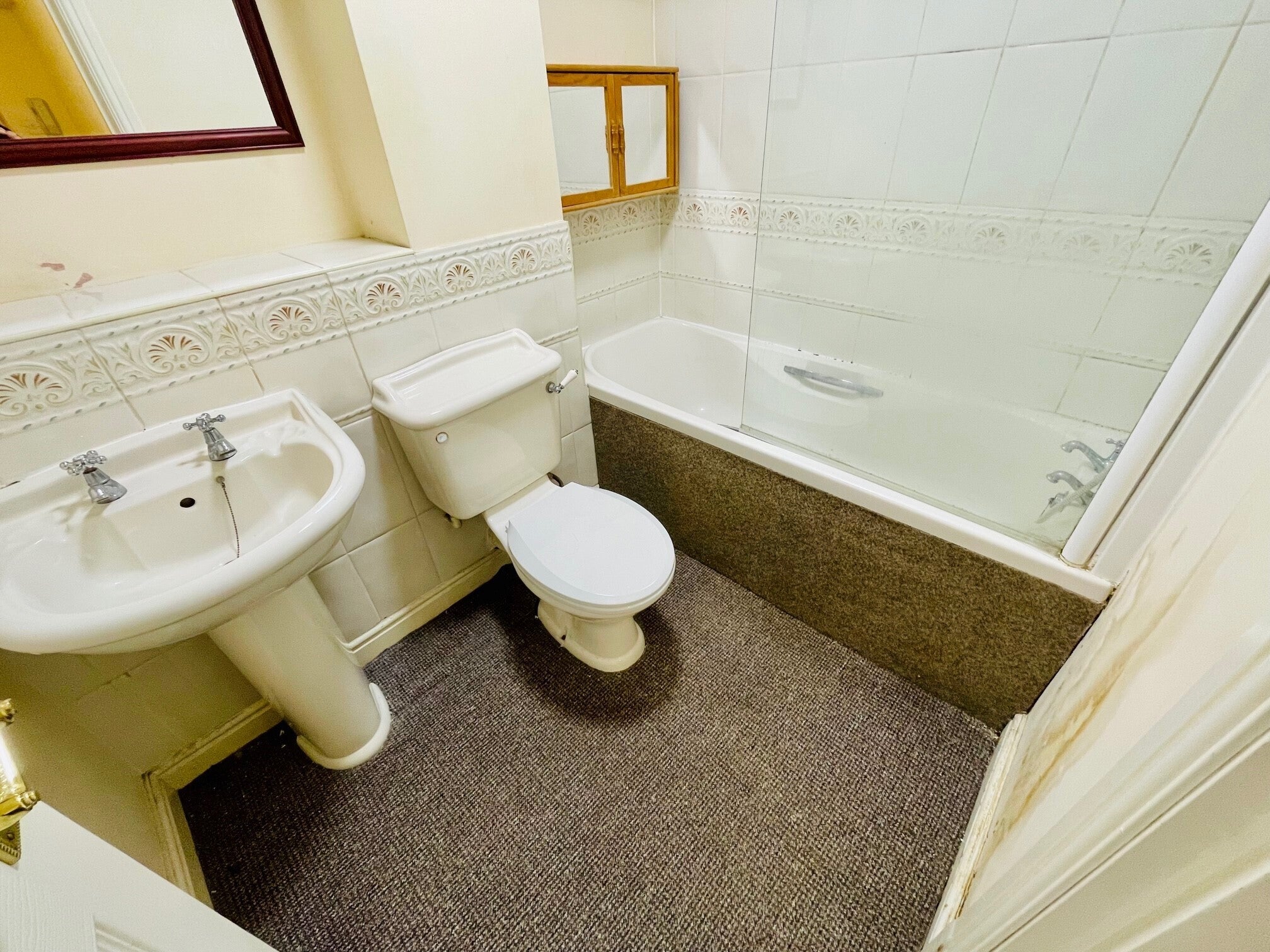Flat Burbury Court in Warwick