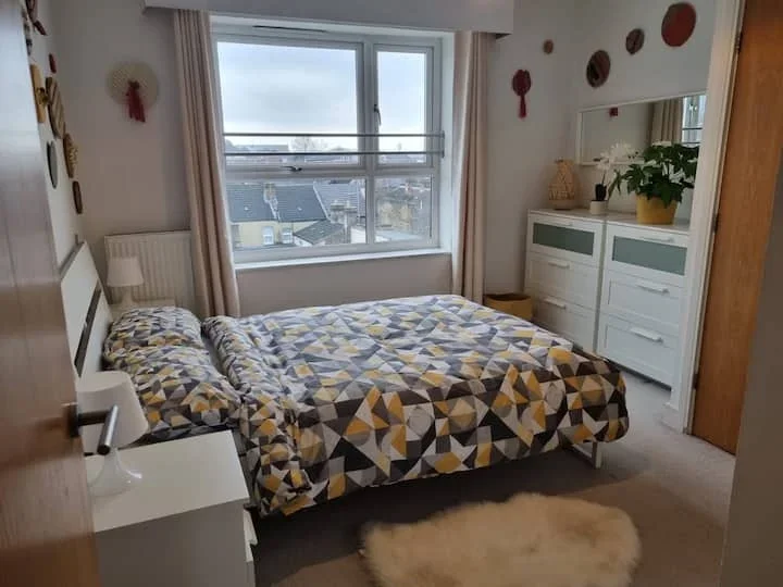 Flat Palace Mews in Greater London