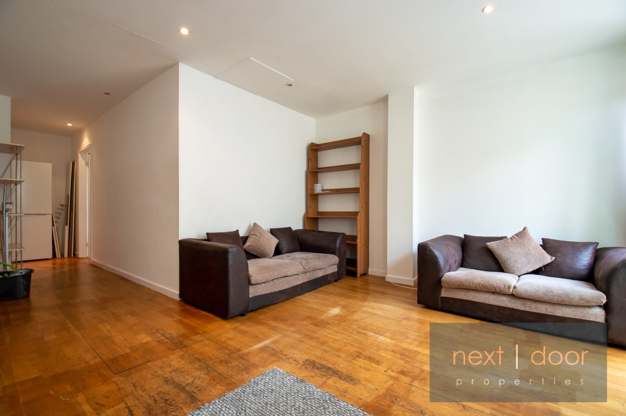 Flat Benhill Road in Greater London