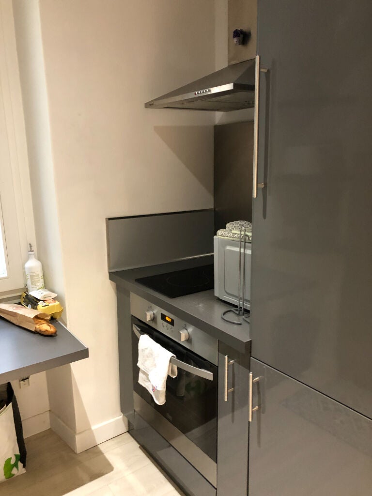 Flat Rue Corcelles in Bordeaux