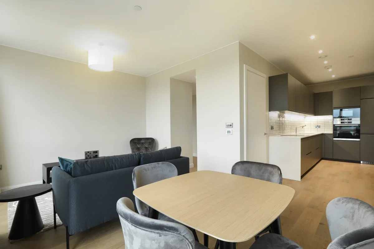 Flat Zinc Street in Greater London
