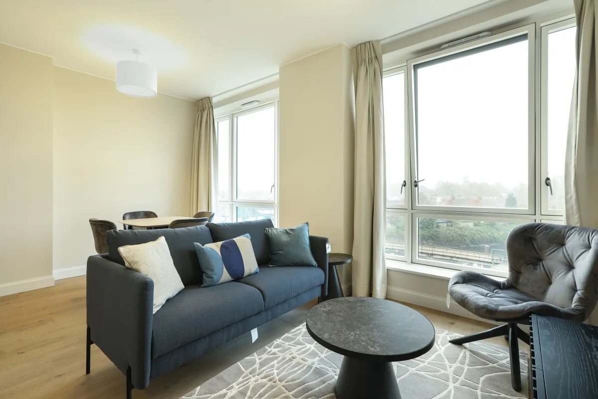 Flat Zinc Street in Greater London