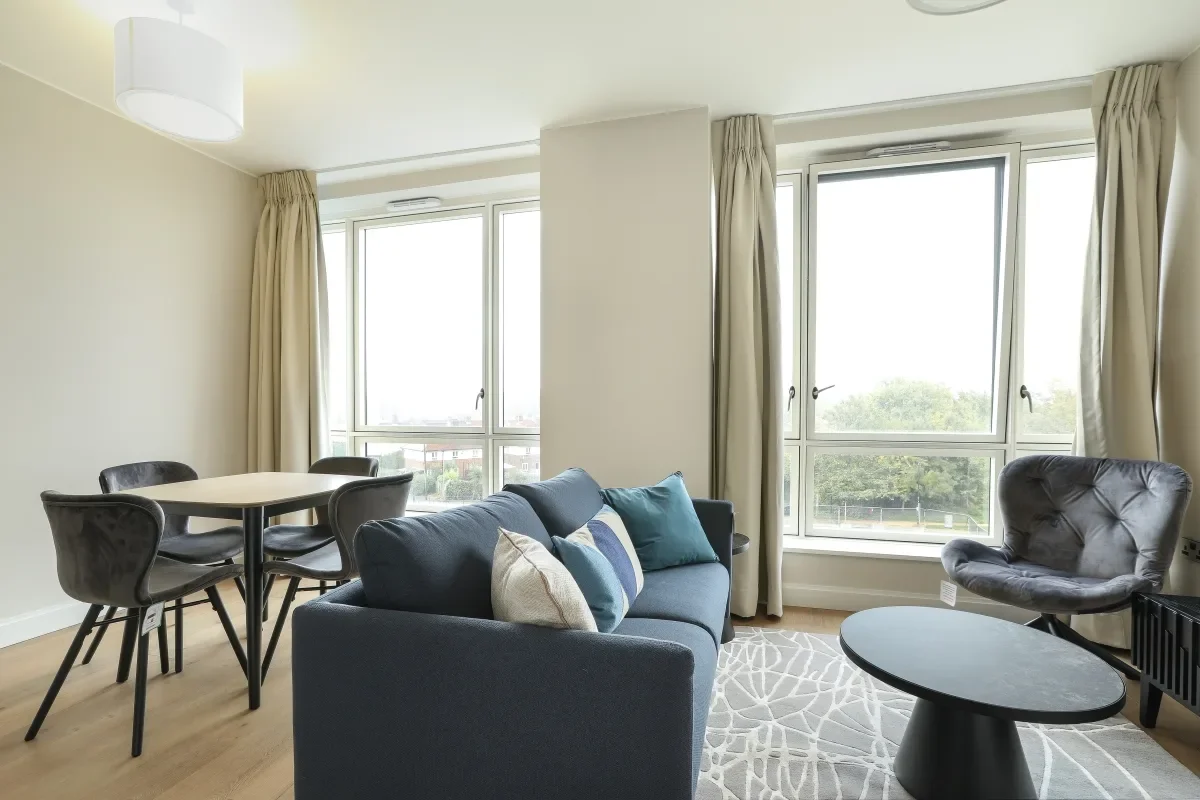 Flat Zinc Street in Greater London