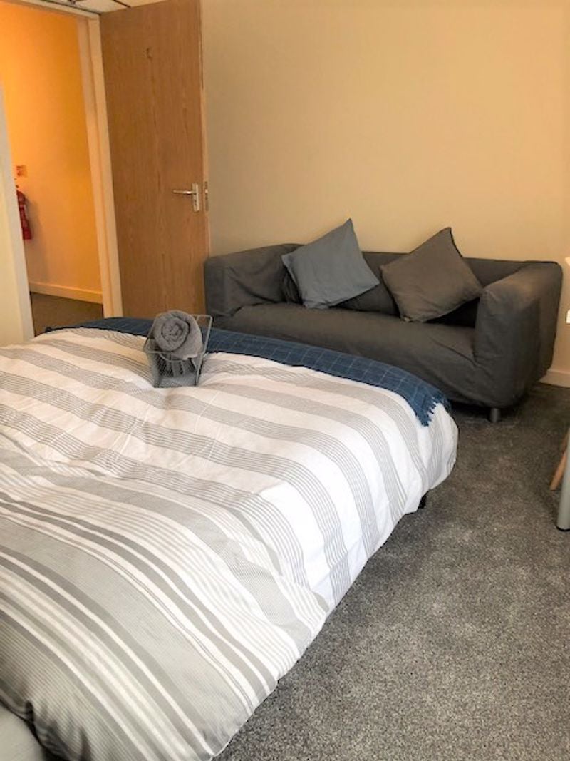 Room Chorley Old Road in Bolton