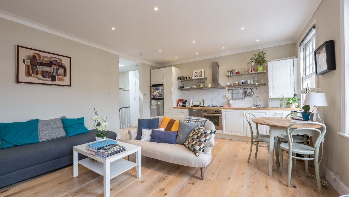 Flat Palliser Road in Greater London