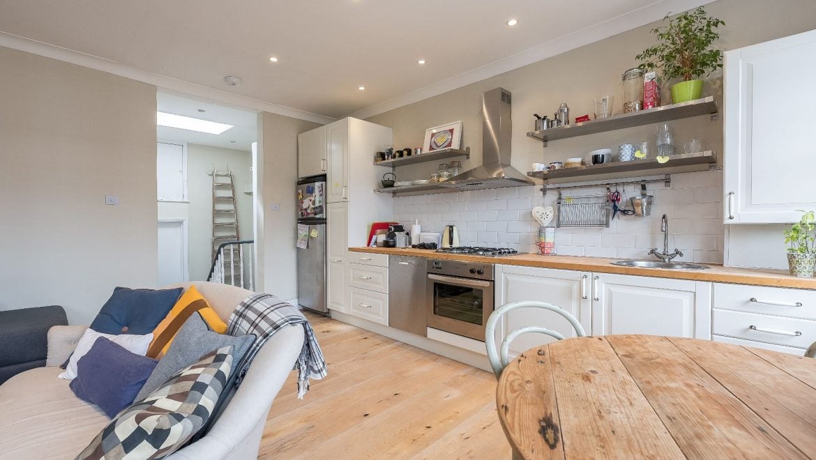Flat Palliser Road in Greater London