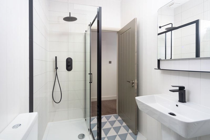 Room Swinton Grove in Manchester