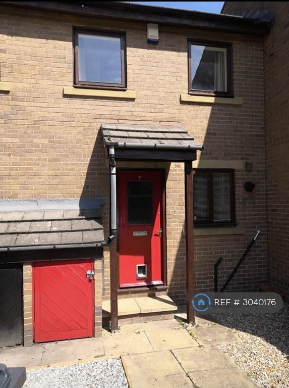 House Hudson Close in Bradford