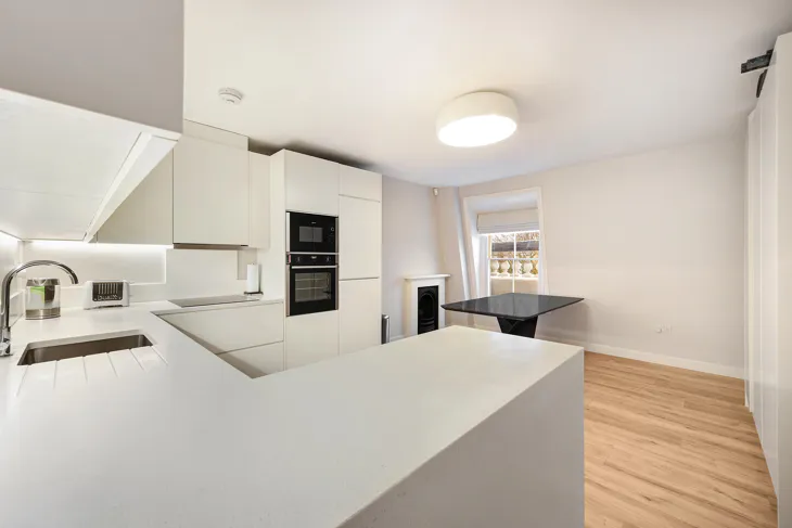 Flat Cranley Gardens in Greater London