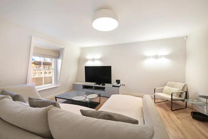 Flat Cranley Gardens in Greater London