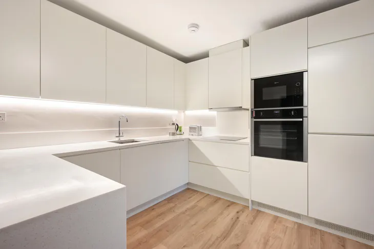 Flat Cranley Gardens in Greater London