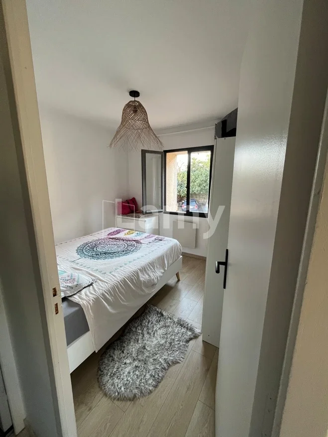 Appartement Avenue de Saint-Zacharie à Trets