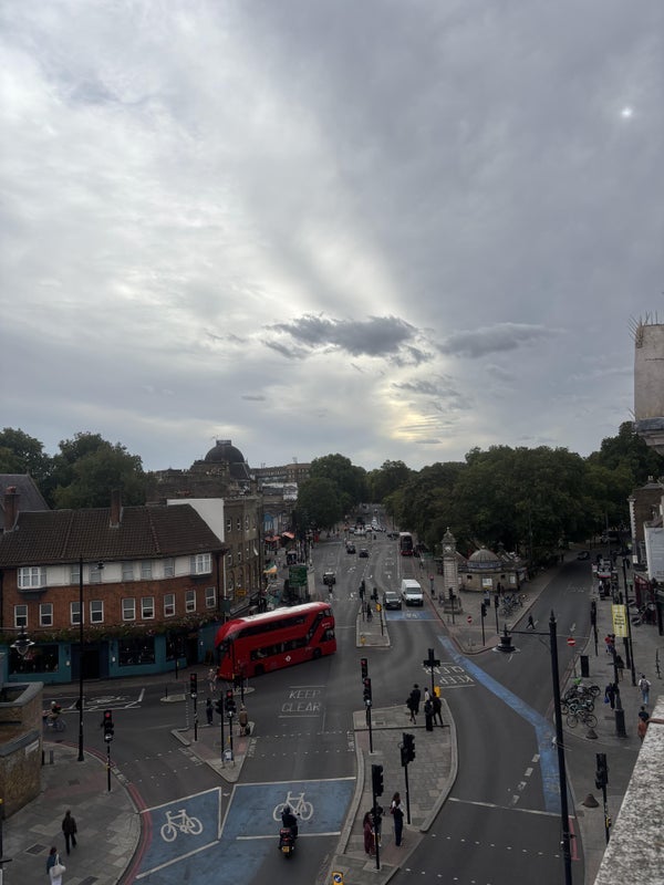 Room Clapham High Street in Greater London