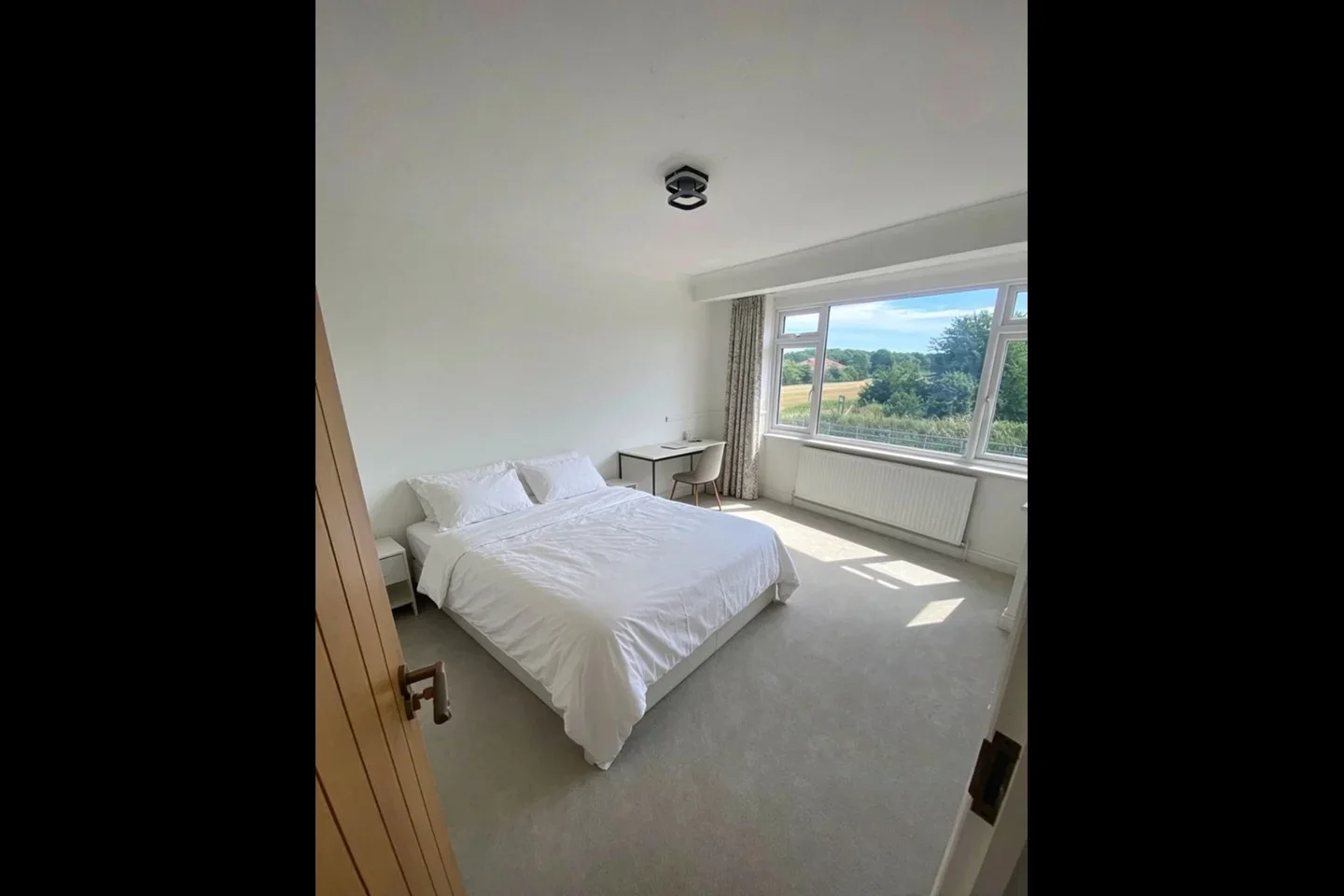 House Avelon Road in Greater London