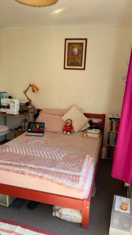Room Welland Mews in Greater London