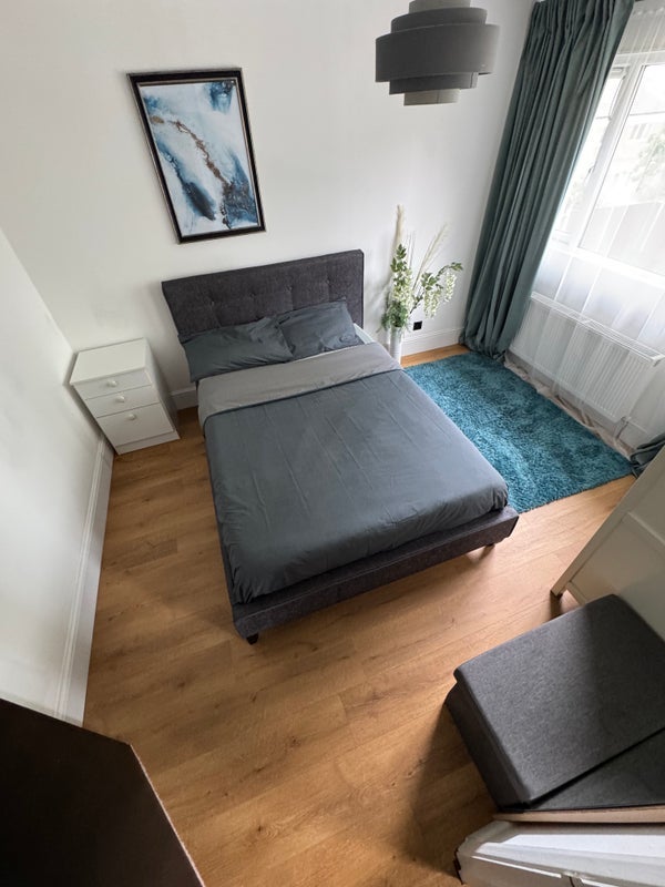 Room Basford Way in Windsor