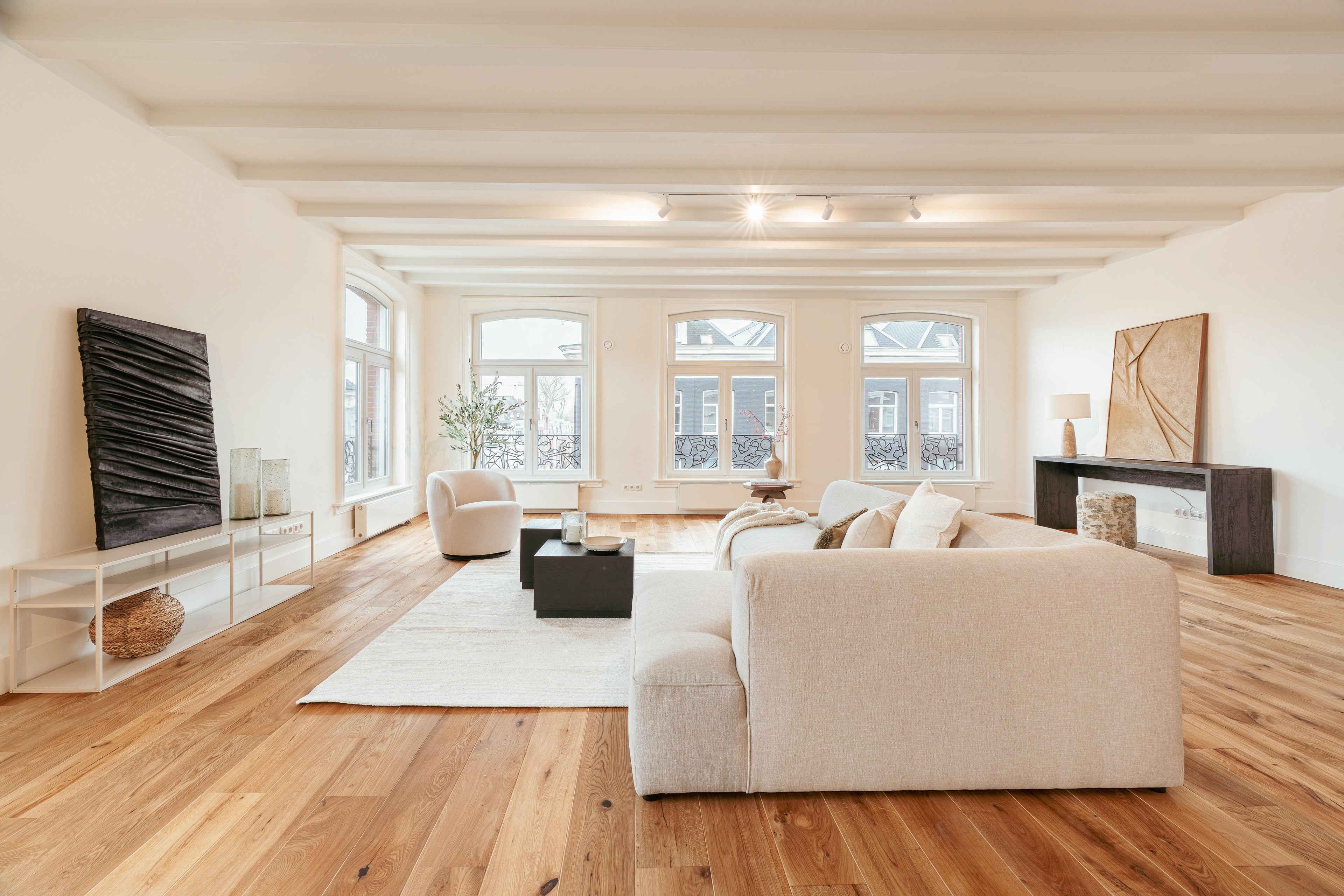 Woning te huur: Van Baerlestraat, Amsterdam