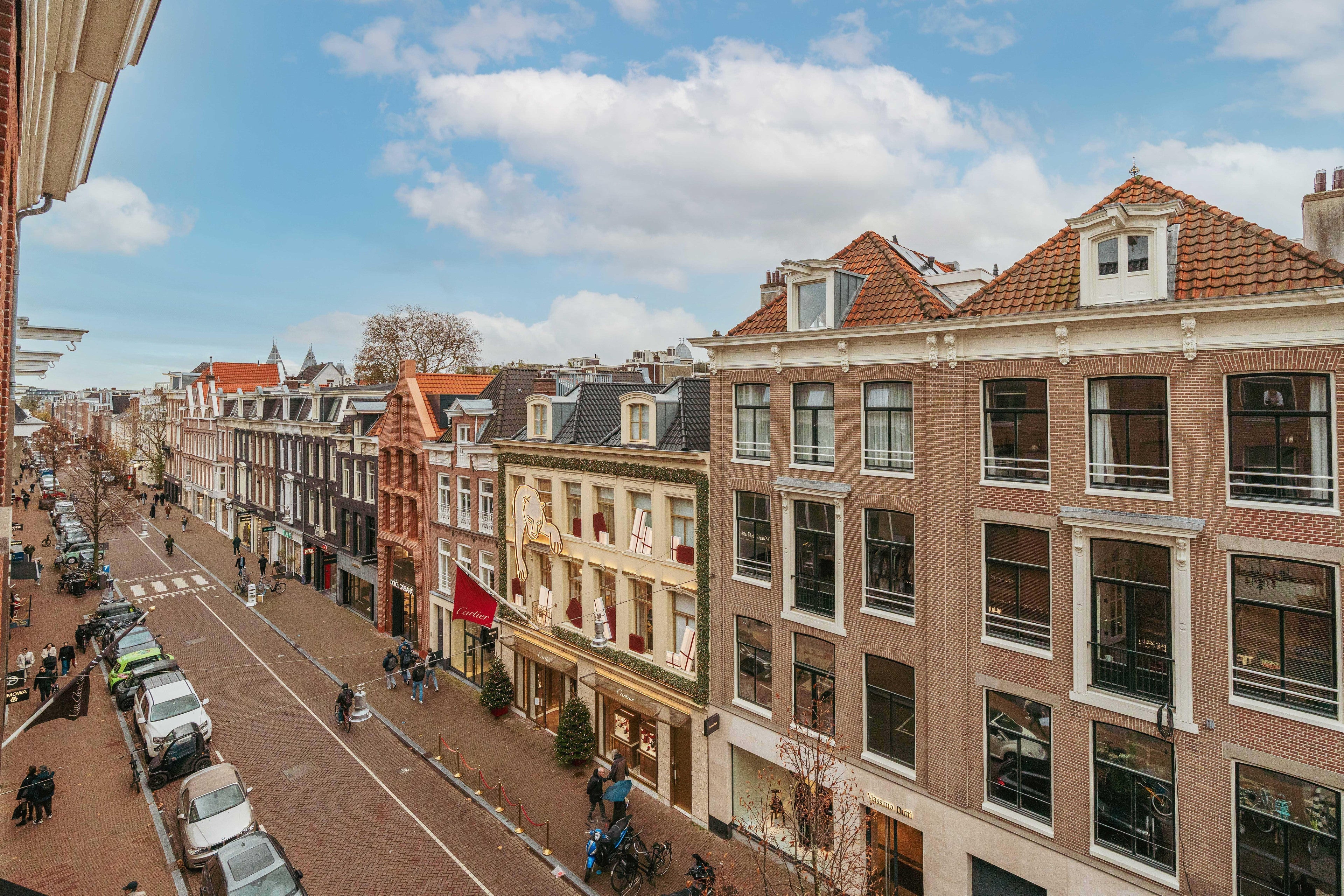 Woning te huur: Van Baerlestraat, Amsterdam