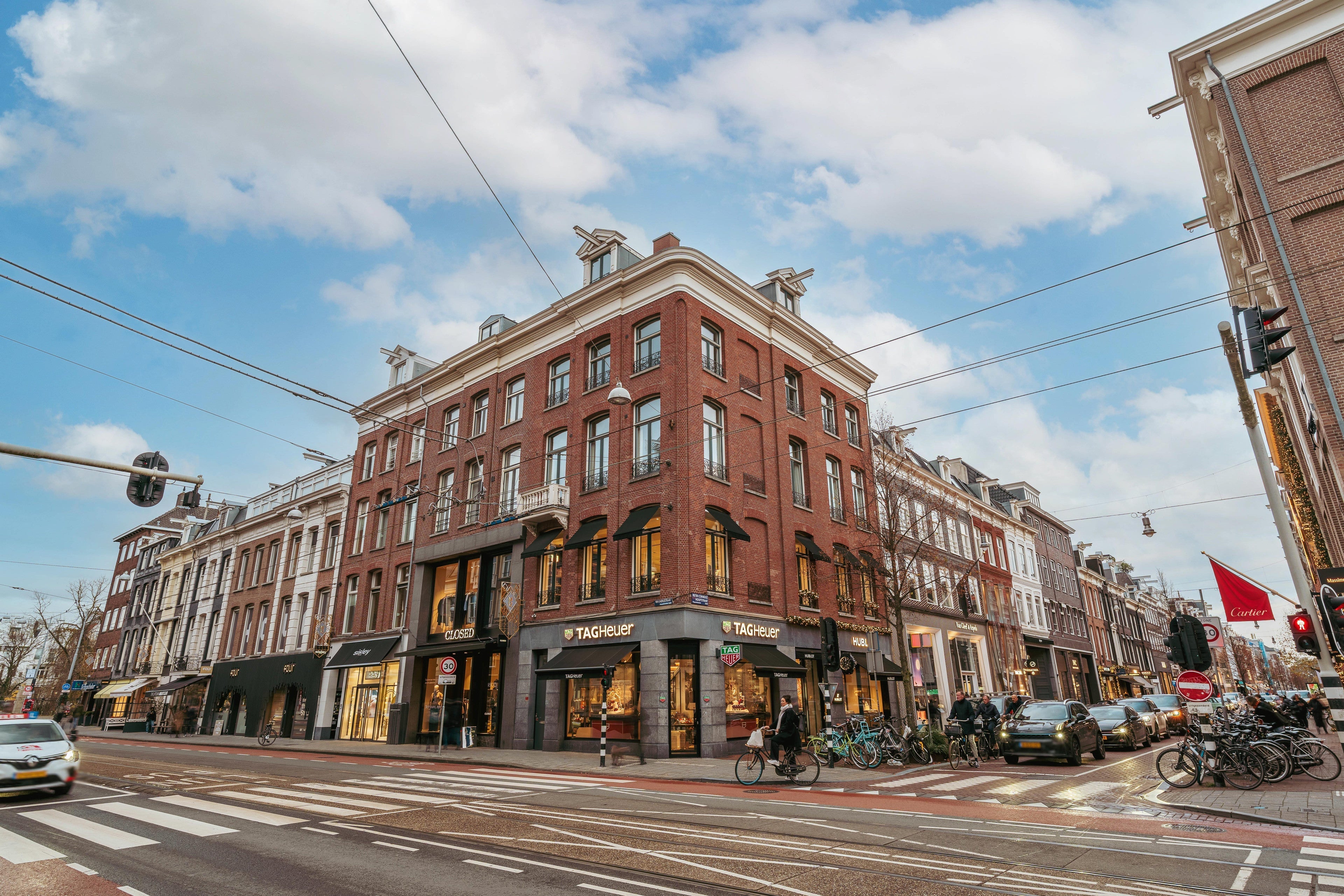 Woning te huur: Van Baerlestraat, Amsterdam