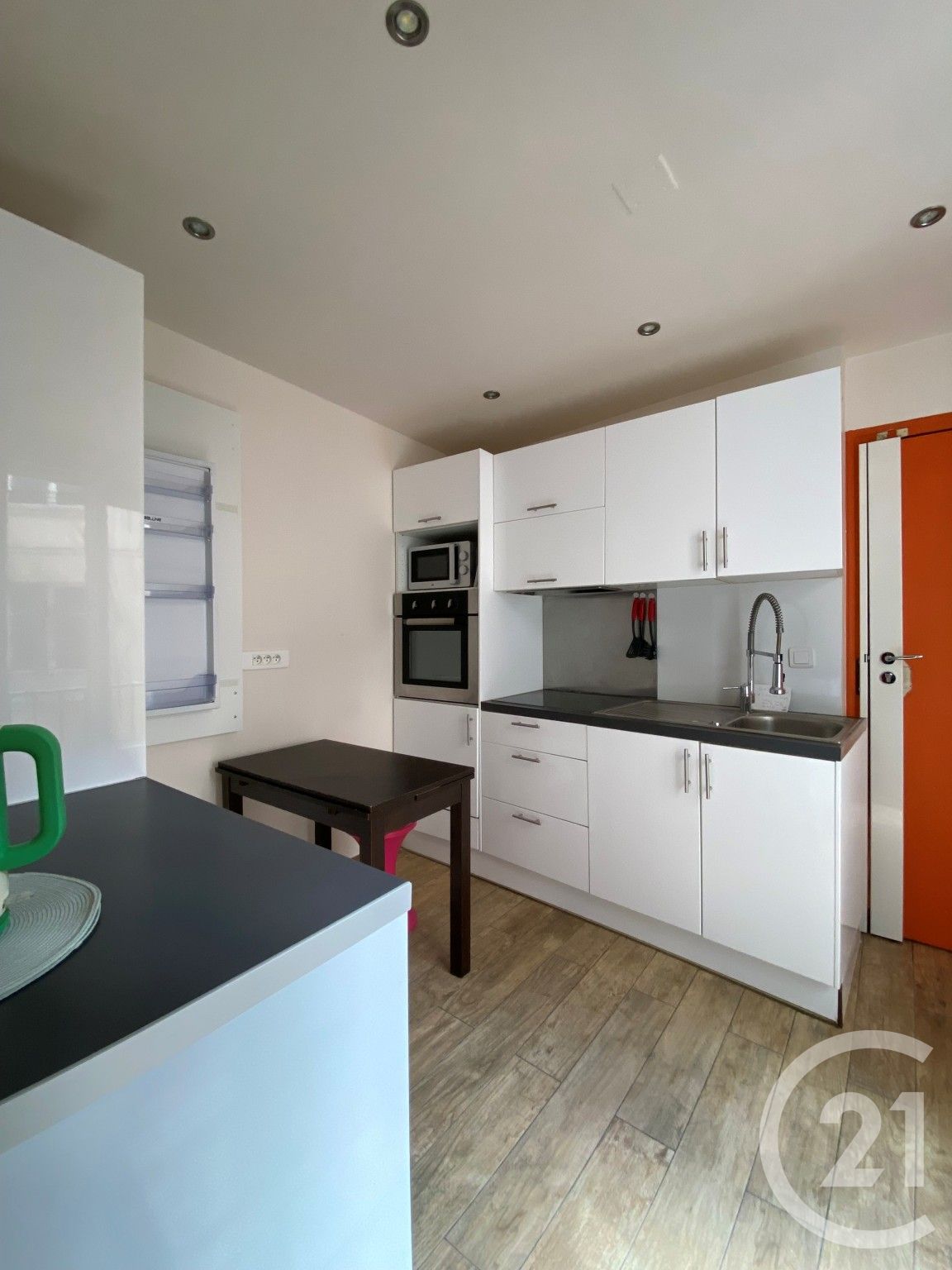 Appartement Rue de la Fontaine au Roi à Paris