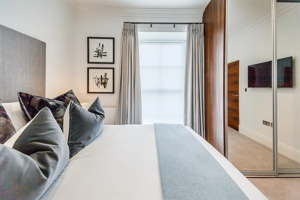 Flat Rainville Road in Greater London