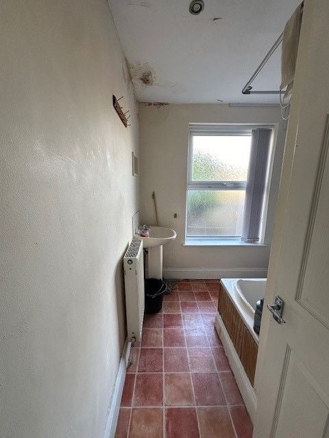 Room St Hilda Street in Hull