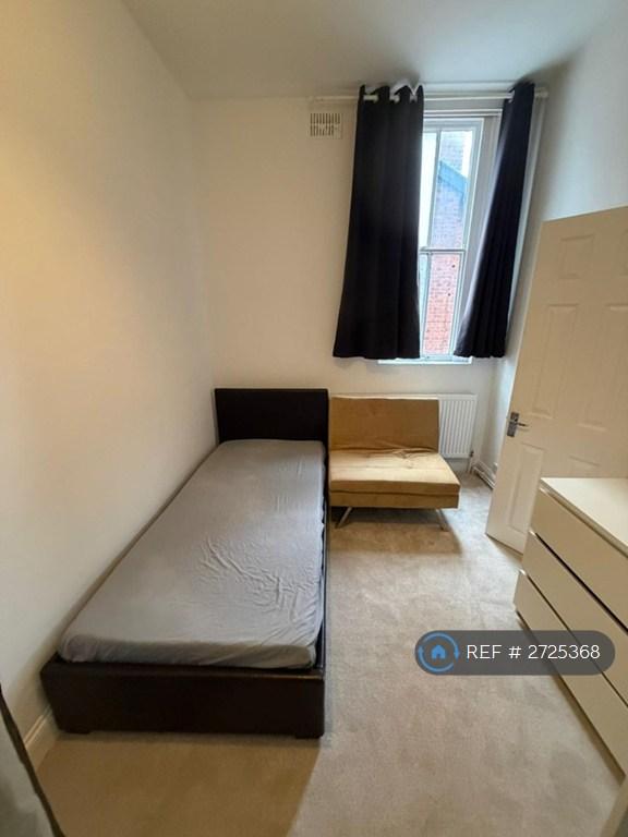 Room Lysways Street in Walsall